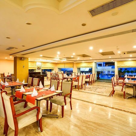 Royal Sarovar Portico Siliguri Zewnętrze zdjęcie