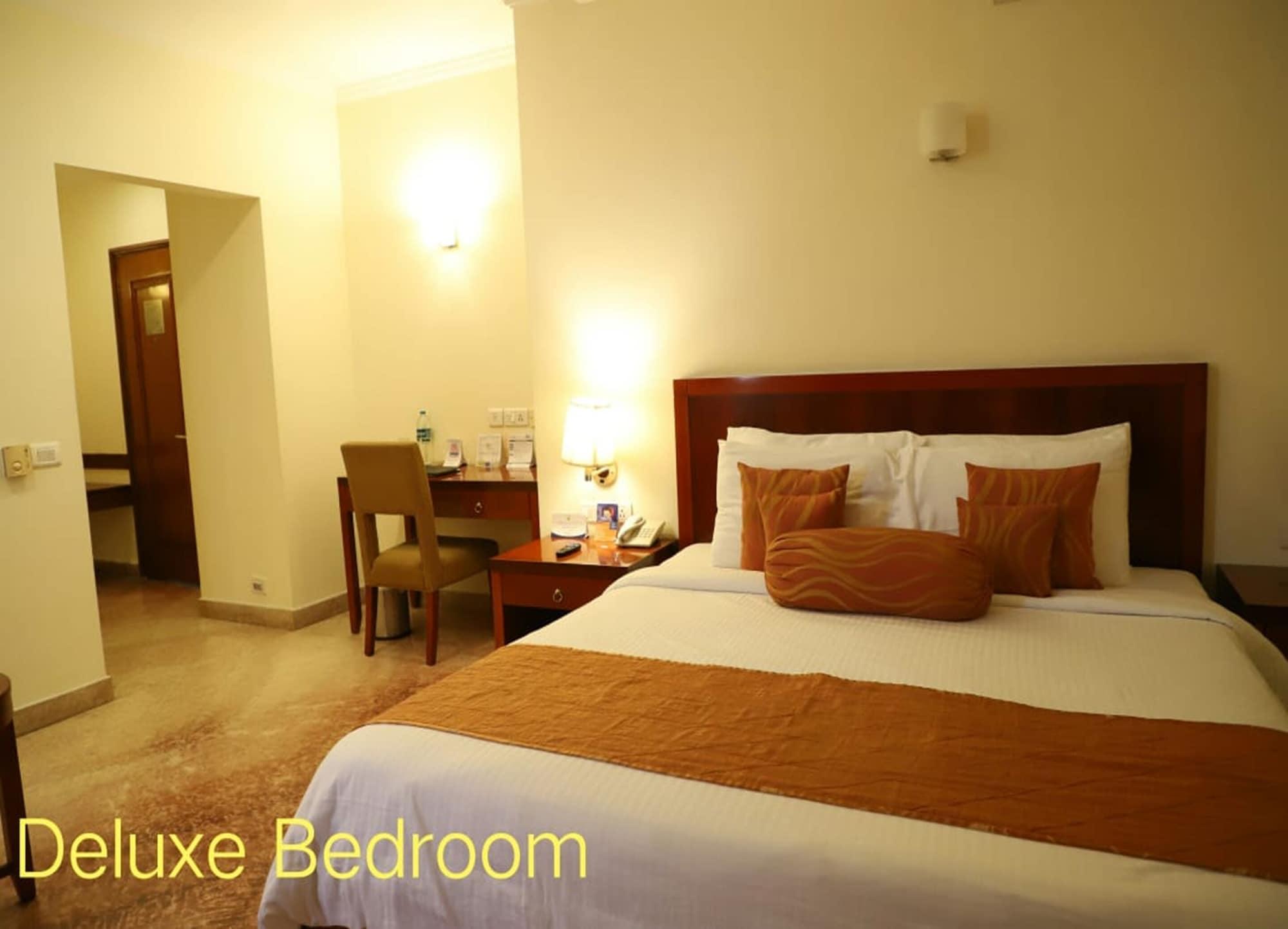 Royal Sarovar Portico Siliguri Zewnętrze zdjęcie