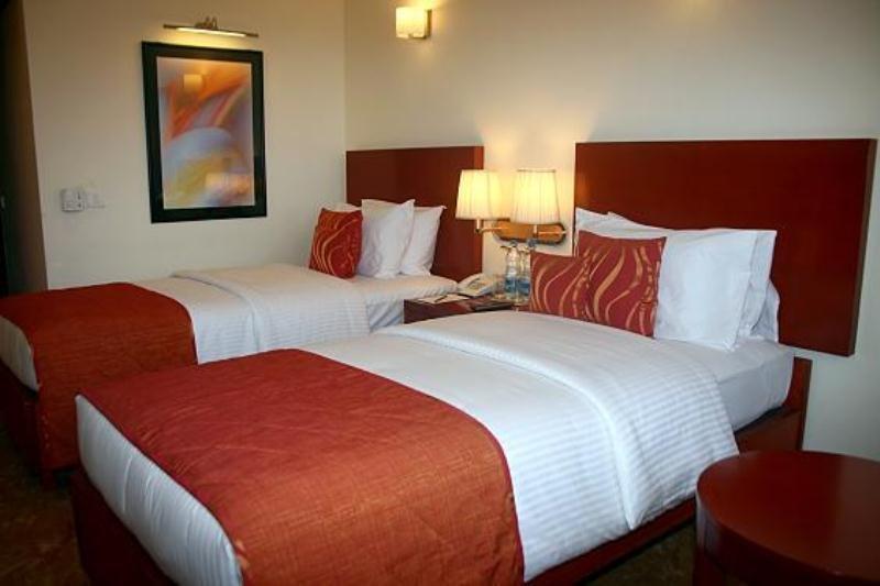 Royal Sarovar Portico Siliguri Zewnętrze zdjęcie