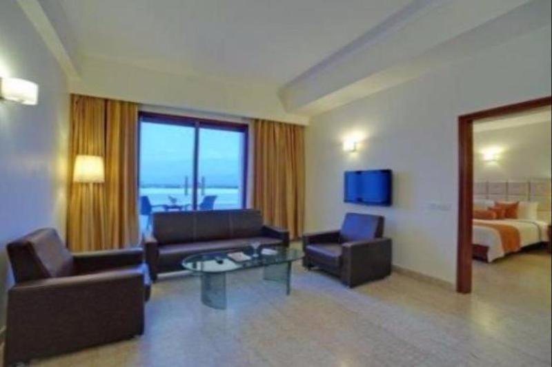 Royal Sarovar Portico Siliguri Zewnętrze zdjęcie