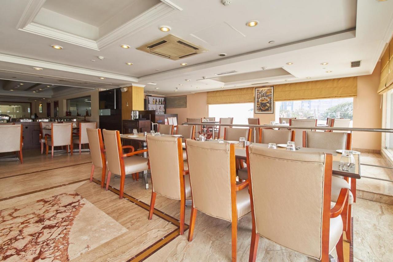 Royal Sarovar Portico Siliguri Zewnętrze zdjęcie