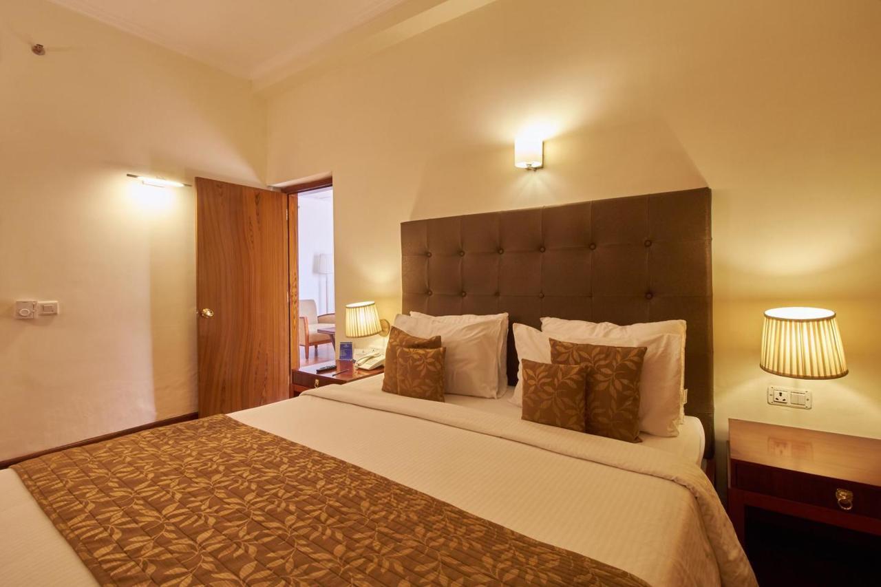 Royal Sarovar Portico Siliguri Zewnętrze zdjęcie