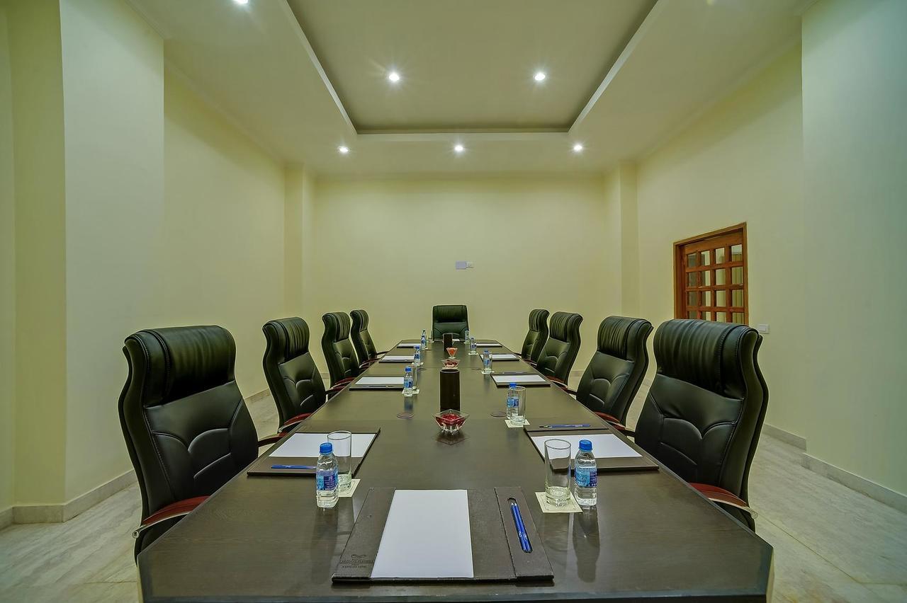 Royal Sarovar Portico Siliguri Zewnętrze zdjęcie