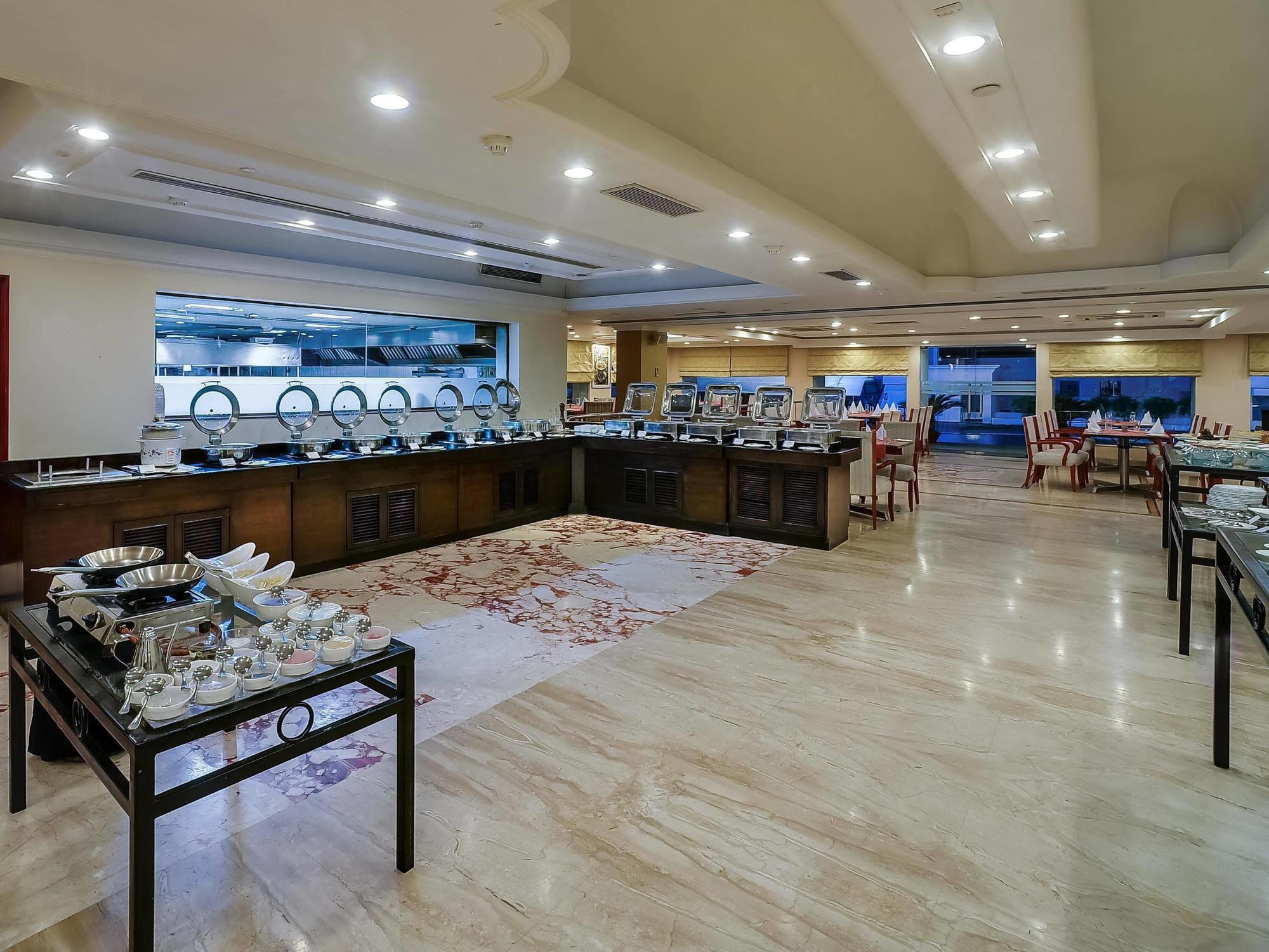 Royal Sarovar Portico Siliguri Zewnętrze zdjęcie